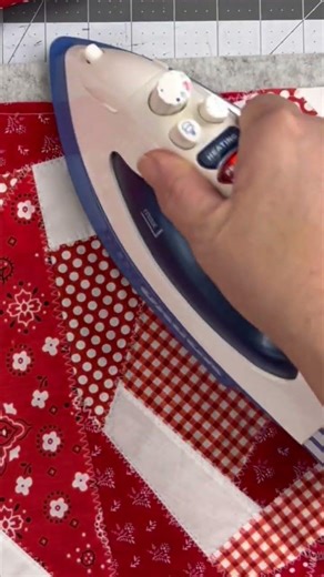 Quilted Tote Bag #easy #handbags #sewing #quilting