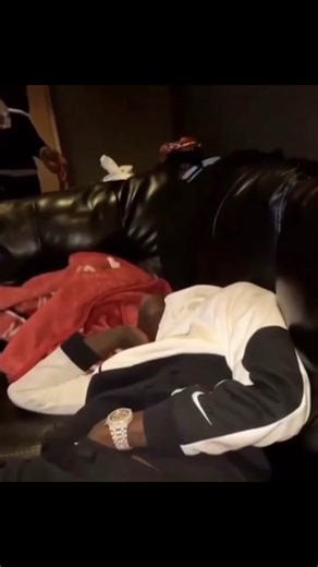 #quandorondo #qrn #fyp #nbayougboy #yb #CapCut#CapCut mmovie #prank #music #fun