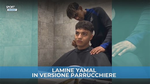 Lamine Yamal, si invertono i ruoli: taglia i capelli al suo parrucchiere - SportMediaset