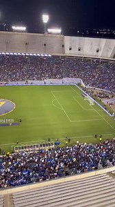 437K views · 25K reactions | Asi retumbo el estadio de Dallas con el himno Nacional de El Salvador en COPA ORO 2021, un gran partido Selecta Salvadoreña ❤️ | El Salvador Turismo | Facebook