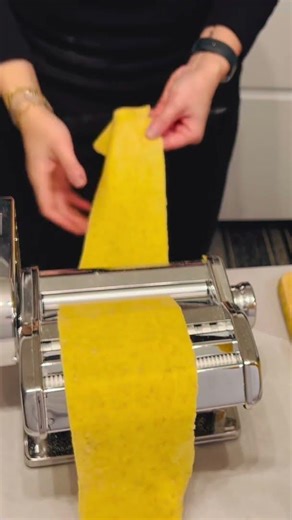 Rolling Fresh Pasta Dough with Atlas Motor