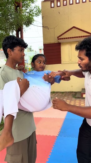 Stop Any Attacker in Seconds! 🥋 Quick Self-Defense Move #virl #shorts #karate