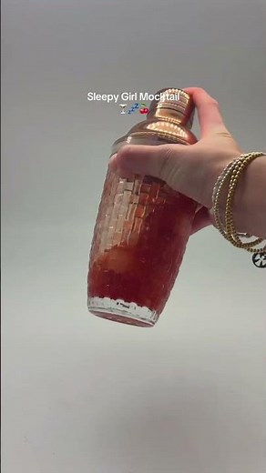 How To Make A Sleepy Girl Mocktail #mocktail #shorts