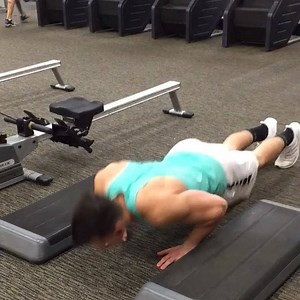 Today's workout: Chest, explosive push-ups, triceps, and some ass-kicking incline sprints courtesy of the team @superb_starmel @mac_mustard @7redstripes @sugarrshanee | Censor