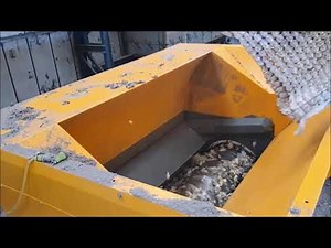 UNTHA XR shredder recycles waste mattresses for SRF / WtE | Mattress shredder | UNTHA UK