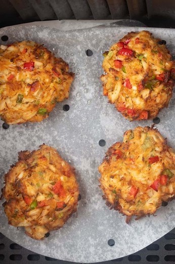 Easy Air Fryer Crab Cakes (Ready in Minutes!)