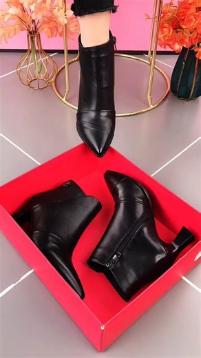 New autumn/winter pointed-toe ankle boots for women, soft sole and upper, comfortable