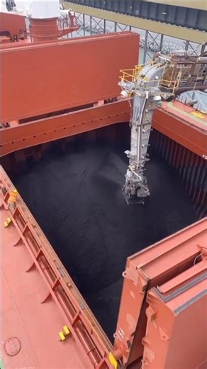 How to load coal into a ship