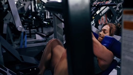 The Only 4 Leg Exercises You Need To Build Quads and Hamstrings | BarBend