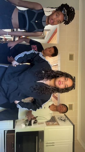 Pov: us tryna convince our rents to let us have a sleepover 🥰💀#SAMA28 #dance #dc #cousins #fyp #foryoupage