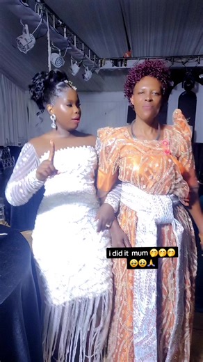 Mrs Cyrah (@mrscyrah0)’s videos with Mama - Pallaso
