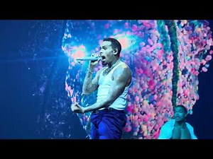 Chris Brown - Pills & Automobiles (Live) 4K