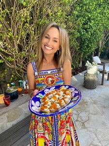 41K views · 1K reactions | This Calabrian Fig Jam gets its sweetness from the fig and a suble heat from the Calabrian chili, creating the perfect combination! Great with any cheese, as a marinade, or topped on a crostini with brie as an appetizer! Grab the recipe here! https://giadzy.com/blogs/recipes/calabrian-fig-jam-crostini | Giadzy | Facebook