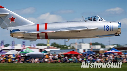 Watch the crowd react as this jet "explodes" overhead