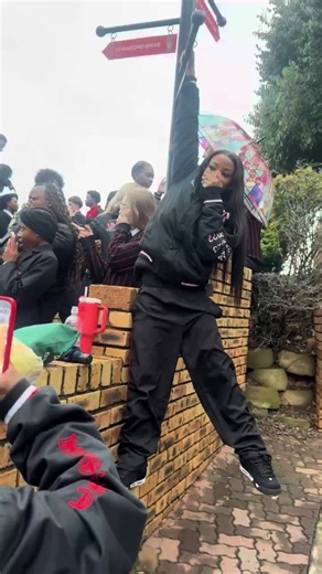 Mannequin challenge #crawfordinternationalruimsig #mannequinchallenge #trend #fyp
