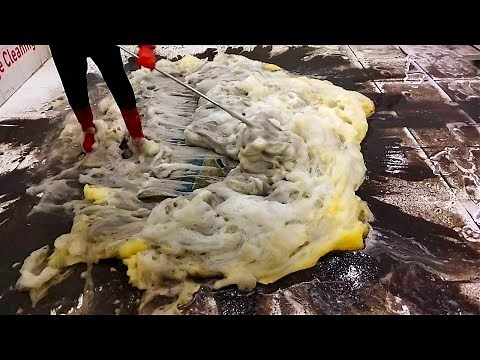 Effective method foamy cleaning to dirty carpet