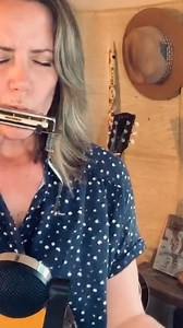 This was my contribution to the Sequestered Songwriters “Willie Nice Day” @willienelsonofficial tribute last night. Monday nights have become something to look forward to! Next week is King @georgestrait! | Jamie Lin Wilson