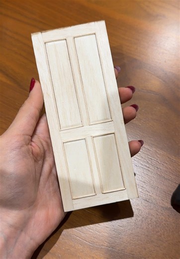 Painting my 1:12 scale dollhouse door with wood stain ☺️ #dollhouse #miniaturedoors #dollhousedoors #scalemodel #craft