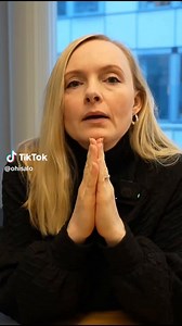 Tää akka ei ole 10vuoden aikana ollut KERTAAKAAN huolissaan maahanmuuttajien raiskauksista,muusta väkivallasta,nöyryytys videoista,matujengeistä jne.jne.ja nyt KEHTAA ULISTA JOSTAIN RASISMISTA.