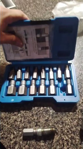 how to remove a broken spark plug inside the engine #mechanic #brokensparkplug #screwextractorkit