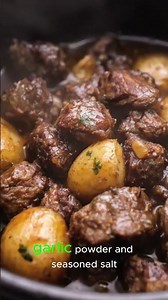 Crockpot Garlic Butter Beef Bites with Potatoes | Easy Slow Cooker Recipe