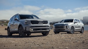 2023 Hyundai Palisade vs. Kia Telluride Comparison Test: Anything But Carbon Copies