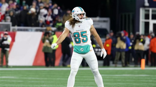 Dolphins to re-sign TE Greg Dulcich
