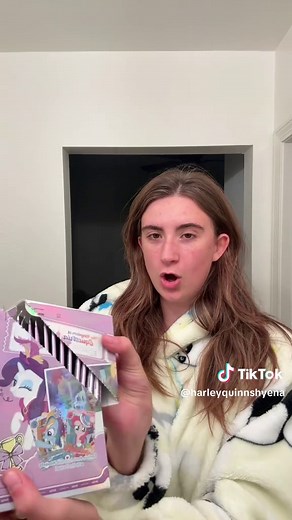My Little Pony Friendship Eternal Card Opening!