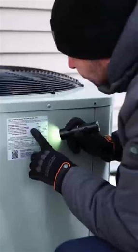 winter jobs don’t leave room for mistakes. R410A or R407C —different systems, different needs. #refrigerator #hvac #usa #winter #viral