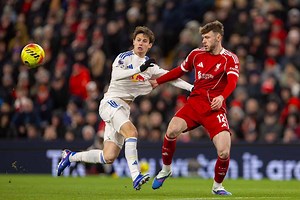 Liverpool vs. Leeds live updates – latest score, teams and more