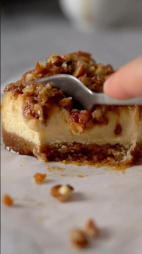 Pecan Cheesecake Bars 🤎 Creamy, Crunchy & Irresistible!