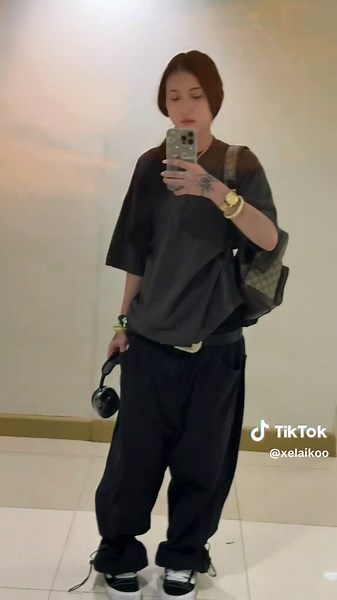 idc i love my vans | Vans