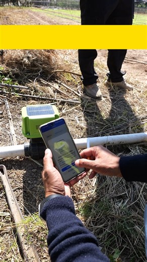 再也不用熬夜浇地了！手机远程控制，10分钟装好即用，省工省力省水！ No more staying up all night for irrigation! 🌙 Remote control via smartphone, 10-minute easy setup, and massive savings on labor and water. WhatsApp： 86 15919459970 | Qoto Valve