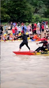 800K views · 18K reactions | This is so cool, the kids are dancing so energetically, and the rowing team is so enthusiastic, this is a really cool culture #pacujalur #aurafarming #amerika | Dimas Eka Yuda | Facebook