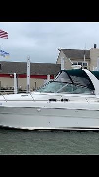 2001 Sea Ray 310 Sundancer-31’ Pre-Owned cabin cruiser for sale.