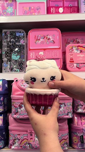 There’s so many NEW arrivals to explore instore! #smiggle #schoolholidays #newarrivals *products may vary between markets. please contact your local store or explore online for availbility.