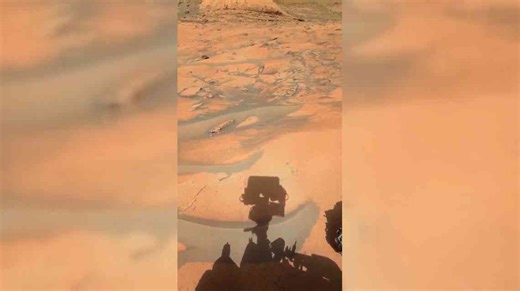 La superficie de Marte vista en silencio desde un rover a millones de kilómetros
