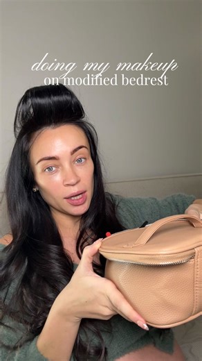 STEPHANIE LEDDA on Instagram: "doing my makeup to beat the winter/bedrest/pregnancy uglies✨ products & shades below! comment SHOP if you want links sent ♥️ @onesize primer @natashadenonabeauty foundation- y7 @esteelauder - 2.5c @taniellejai bronzer- latte @versed blush- brownstone @hudabeauty powder- peach cupcake @givenchybeauty powder- shade 2 @givenchybeauty bronzer- shade 2 @diorbeauty palette- 001 @westmanatelier - tulle @nyxcosmetics brow glue- black @nyxcosmetics pen- espresso @lorealpari