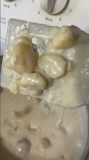 Creamy Potatoes in White Sauce with Pepper Jack Cheese | The Ultimate Comfort Food