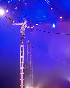 341K views · 490 reactions | This is crazy! 﫣 | UNILAD | Facebook