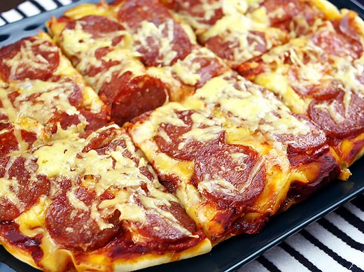 Slow Cooker Pizza