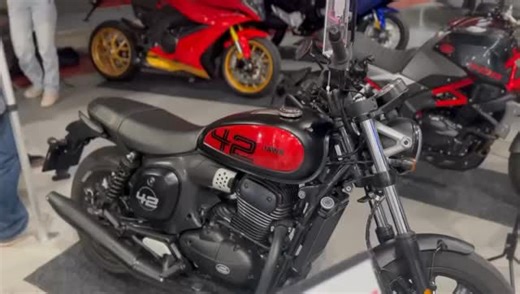 Děkujeme za dnešní návštěvu! 🏍️Přijďte se za námi podívat i zítra na Prague Car Festival v Letňanech! 🙌Uvidíte naše nové modely!🏍️ #Jawa #JawaCZ #JawaMotorky #MotorkariCZ #MotorkyCZ #Ceskalegenda #MotorkaSnů #MotoStyl #RetroMotorka #MotorkyNaProdej #JawaNaProdej #MotorkaCZ #MotorkarskaRodina #JawaMotorcycles #Jawa350 #JawaLife #RideJawa #MotorcycleLife #ClassicMotorcycle #RetroBike #CafeRacerStyle #BikerLife | JAWA Moto spol. s r. o.