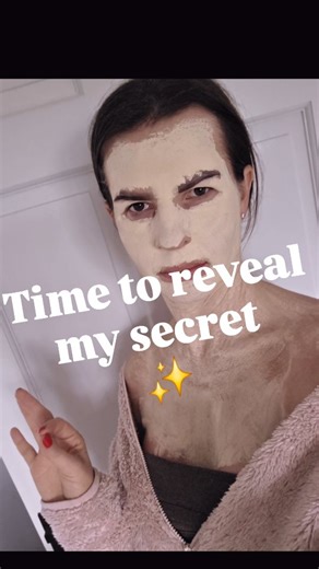🪄Time to reveal my secret! Ladies, you often ask me what I do to look this way… So here it is — my little beauty trick ✨ Once a month, I do a 3-step Trio Bio Mask series — natural, lifting, firming… so strong you can’t say a word 😅 It lifts, tightens, hydrates and works along the muscles of the face, neck and décolleté. You can see the results yourselves 💖 👌👌👌 My face, neck and décolleté absolutely love it 💖 Would you like to try my secret? Book your Trio Bio experience at 📍Secret Spa Be