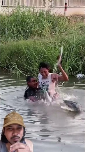 Swiming with crocodile LOL😭😭⁉️ #meme #viral #youtubeshorts #games #madsastra #anomali #crocodile