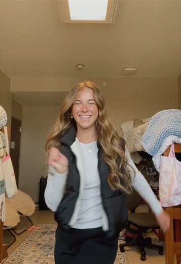 Get up offa that thing🫵🏻