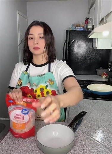 Cocinando camarones en salsa de chipotle y arroz blanco 🧚‍♀️✨