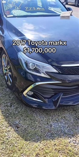 NEWLY IMPORTED 2017 Mark X 250G (Black) Kingston Freezone J$ 1,7mil 67,000km WhatsApp: 876-457-1399 ! Fully Loaded!! Button Start Multifunctional Steering Wheel Cruise Control Reverse Camera Headlights Fog Lights Dual A/C Zone Powered Windows Touchscreen Radio (Contact For More Details)