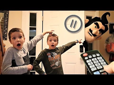 [Hello Neighbor] Extreme Pause Challenge on Hello Neighbor (In Real Life 2019)