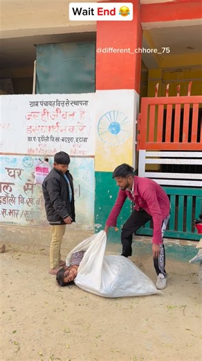 DIFFERENT CHHORE on Instagram: "चालान के चक्कर में निपटा दी 😂 #instadaily #reels #instagood #explorepage #explore #comedy #trending #viralreels #reelitfeelit #funny #foryou #foryoupage #reelsinstagram"