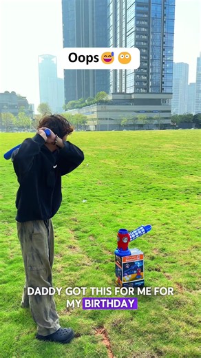 Christmas is just around the corner! This is your last gift, don't hesitate any longer. There's a promotion now, buy one for your child to help develop their hand-eye coordination.#christmastoysforkids #outdoortoys #baseballlife #tiktokshopblackfriday #baseballmom